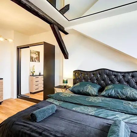 Apartman Przy Deptaku Vat Parking Z Pilotem Do Bramy
