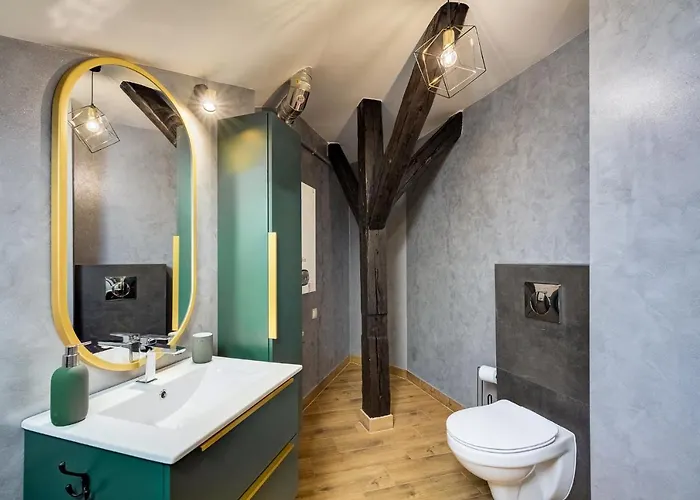 Przy Deptaku Vat Parking Z Pilotem Do Bramy Nowy Sącz